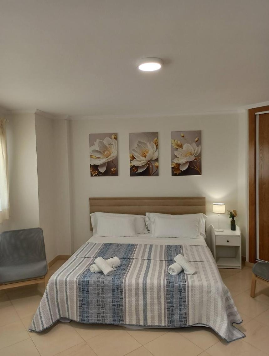 Apartamentos Amat - Only Adult - Playa El Bajondillo Торремолинос Экстерьер фото